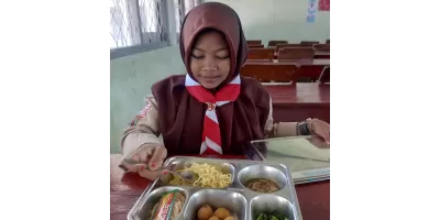 MBG (Makan Bergizi Gratis)